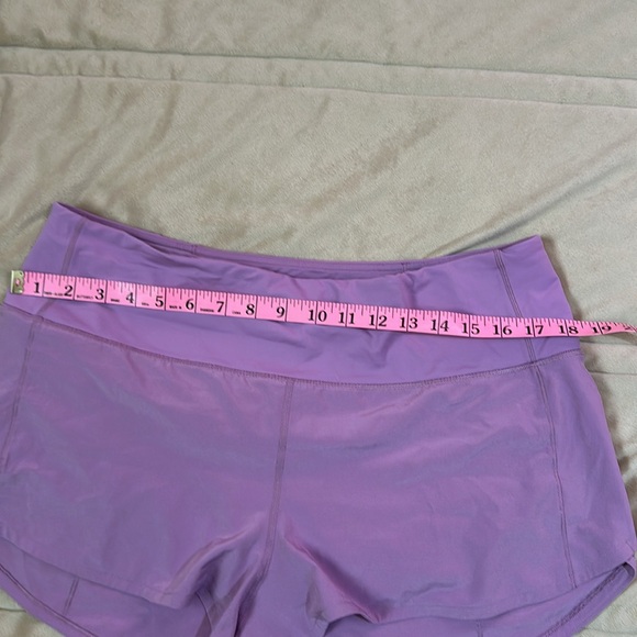 Lululemon shorts - Picture 5 of 8